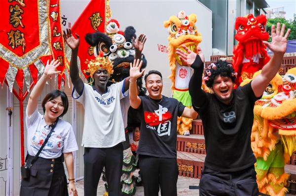 国际网红“无语哥”广州非遗之旅精彩纷呈 快手独家直播斩获3400万观看