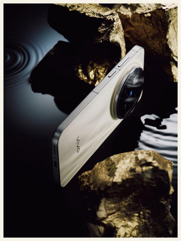 2025年预算5000元手机选购指南：这四款旗舰手机谁是最强