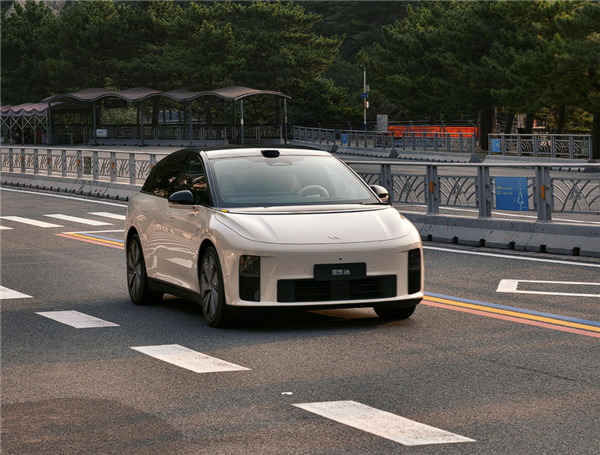 真的卖爆了！理想i6上市48小时一线快报出炉：锁单已超3万台