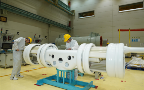 国际首台！我国800千伏/80千安大容量断路器成功研制