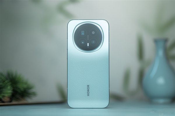 荣耀Magic8系列影像有惊喜 罗巍：没有任何人见过 属于绝密