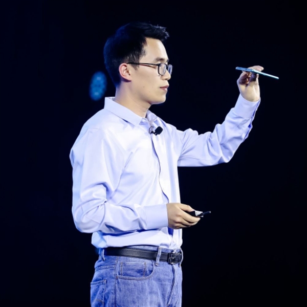 回应没窃取公司机密出售！被互联网灾星李炮击沉的王腾 30天涨粉超17万