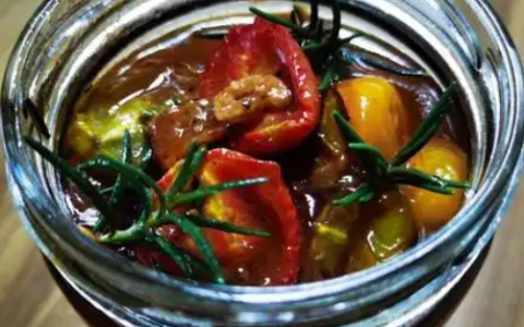 专家提醒：油浸美食别多吃 存在健康风险