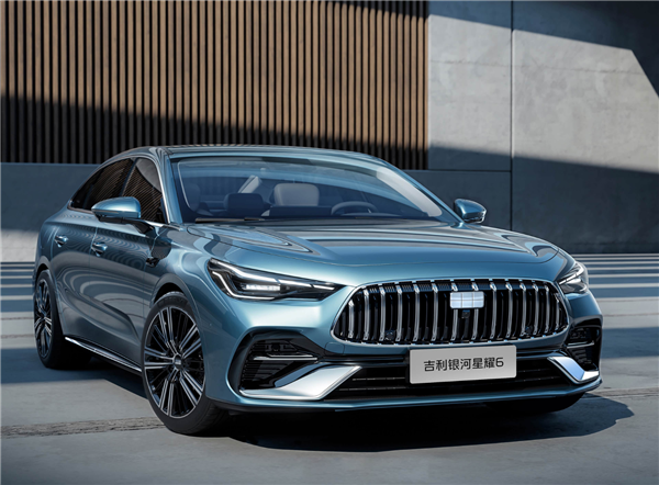 不到10万的“AM吉”来了！吉利银河星耀6首秀：2L级全球最低油耗