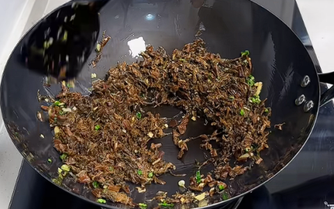 这种看起来又丑又“恶心”的菜 却是“下饭王”！谢谢浙江人