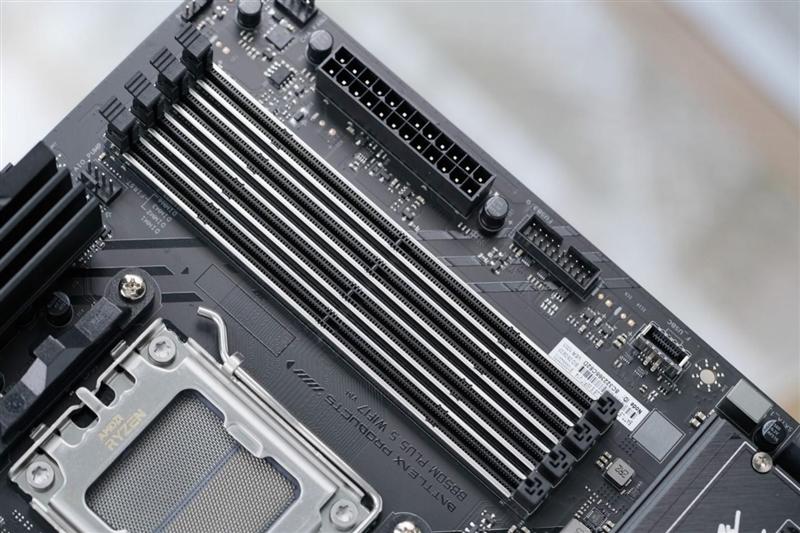 千元内无敌的品质和用料!七彩虹战斧B850M超级黑刃主板评测插图14