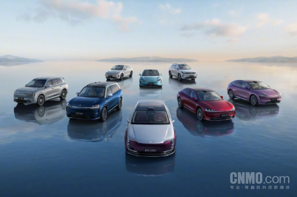 鸿蒙智行国庆订单破4.85万台 问界M7、M8占比超50%