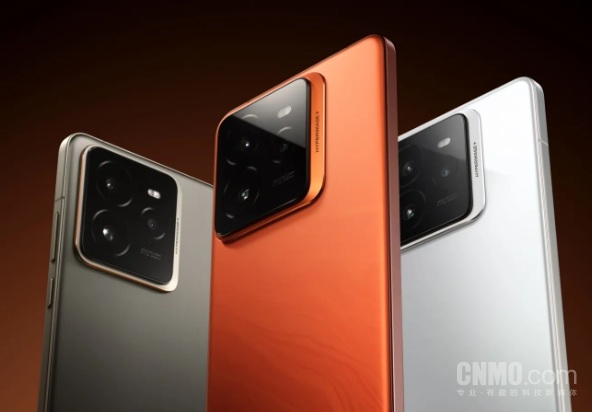 王伟：真我GT8 Pro首发理光GR认证主摄 反射率仅0.2%