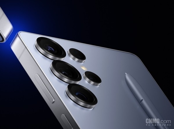 三星突破2亿像素潜望变焦技术 助新客户旗舰手机量产 三星突破2亿像素潜望变焦技术 助新客户旗舰手机量产