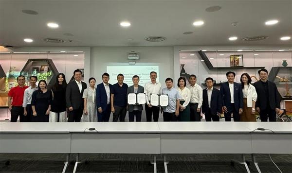 蘑菇车联（MOGOX）中标新加坡首个L4级自动驾驶巴士官方项目