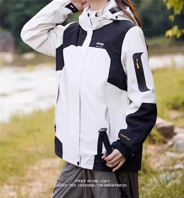 防风防水/保暖锁温 JEEP SPIRIT户外三合一冲锋衣99元冲量