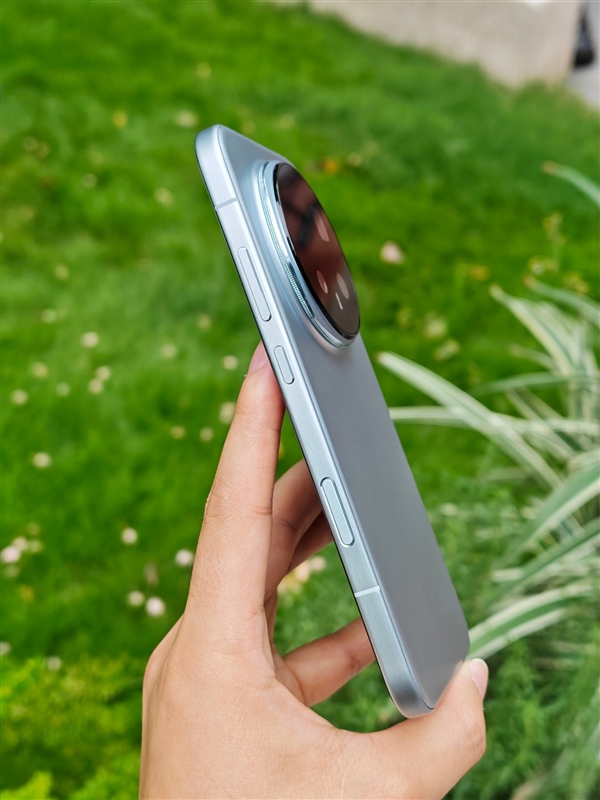 安卓阵营罕见！荣耀Magic8 Pro独享3D人脸识别