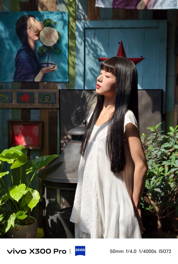 vivo刚发布的这台手机 让我不想再带相机出门