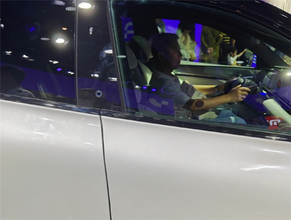 讨厌隐藏式门把手的用户们 如今终于胜利了