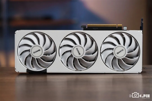 两千块的甜品卡 说出来你可能不信！我选英特尔