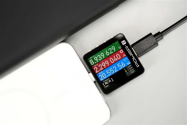 299元卖爆！小米金沙江电池磁吸超薄充电宝拆解：用料扎实 做工可靠