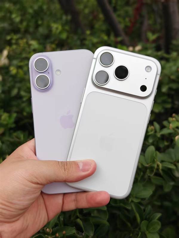 iPhone 17/17 Pro体验对比 这3000我建议你别花