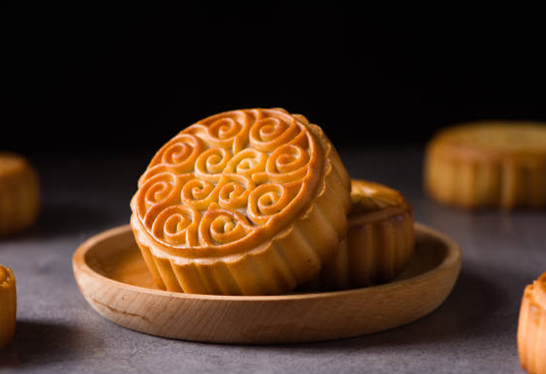 卖不完的月饼都去哪儿了 过期转为饲料收购1吨1500元