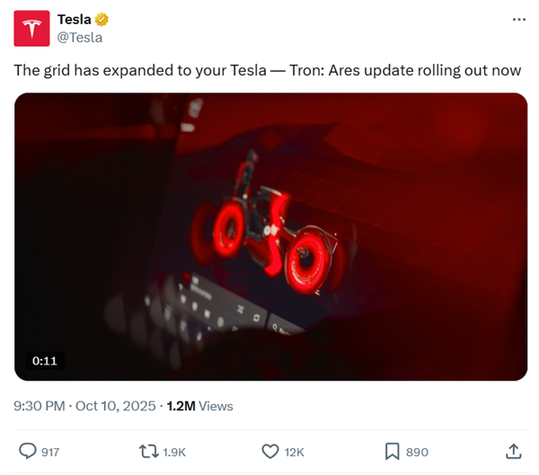 特斯拉车机更新竟是植入广告 车主不满：我开车还要先看广告