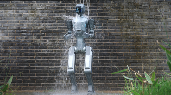 云深处发布DR02人形机器人：具备IP66防护等级 适应全天候户外作业