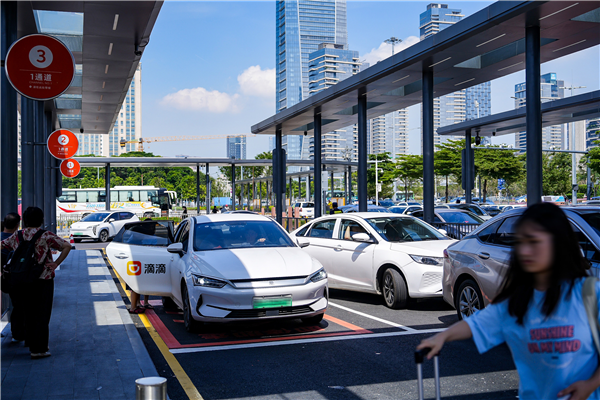 双节滴滴“成绩单”揭晓：打车需求上涨14% 多项数据创历史新高