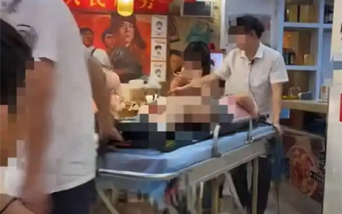 广东女子在南昌吃小炒辣到“呼吸性碱中毒” 店长已为顾客当餐免单