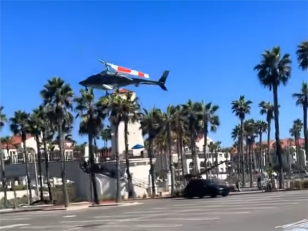 三天连续三起坠机事故！美国又一小飞机坠毁高速公路 已致2死1伤