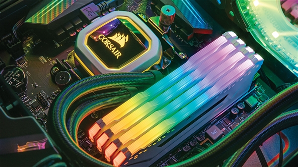 倒反天罡 DDR4内存逆风涨价可达50% DDR3也得涨