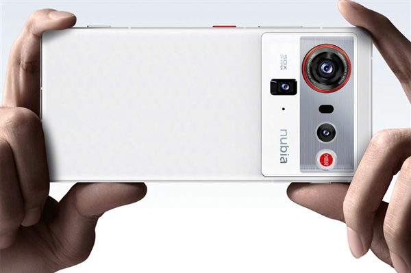 努比亚倪飞：友商把街拍当卖点但没调好硬件 真解决用户痛点的不多