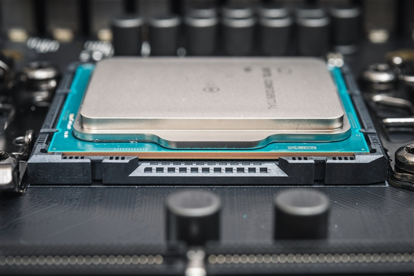 全美第一个量产2nm的 Intel芯片要再次伟大：至少增长3倍