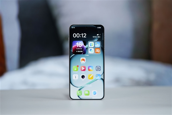 同档唯一165Hz超高刷直屏！一加Ace 6图赏