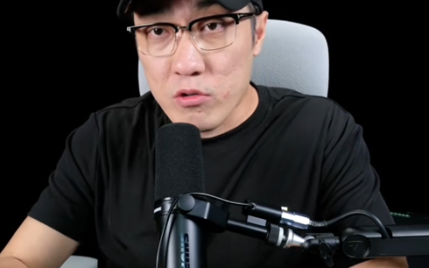 王自如称买超薄手机苹果一定是最佳选：安卓都是缝合怪 不如苹果