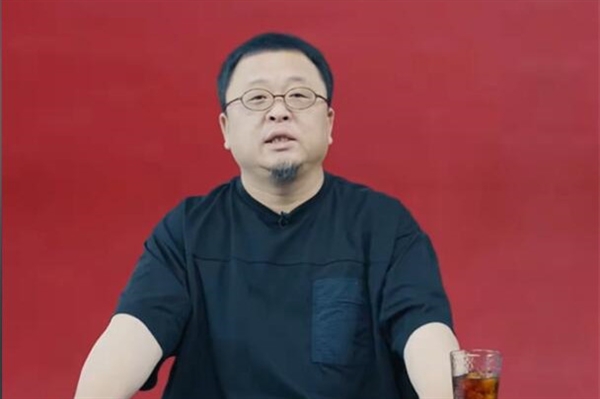 罗永浩问刘谦癌症是魔法治的吗 本人:对插图1 罗永浩问刘谦癌症是魔法治的吗 本人:对